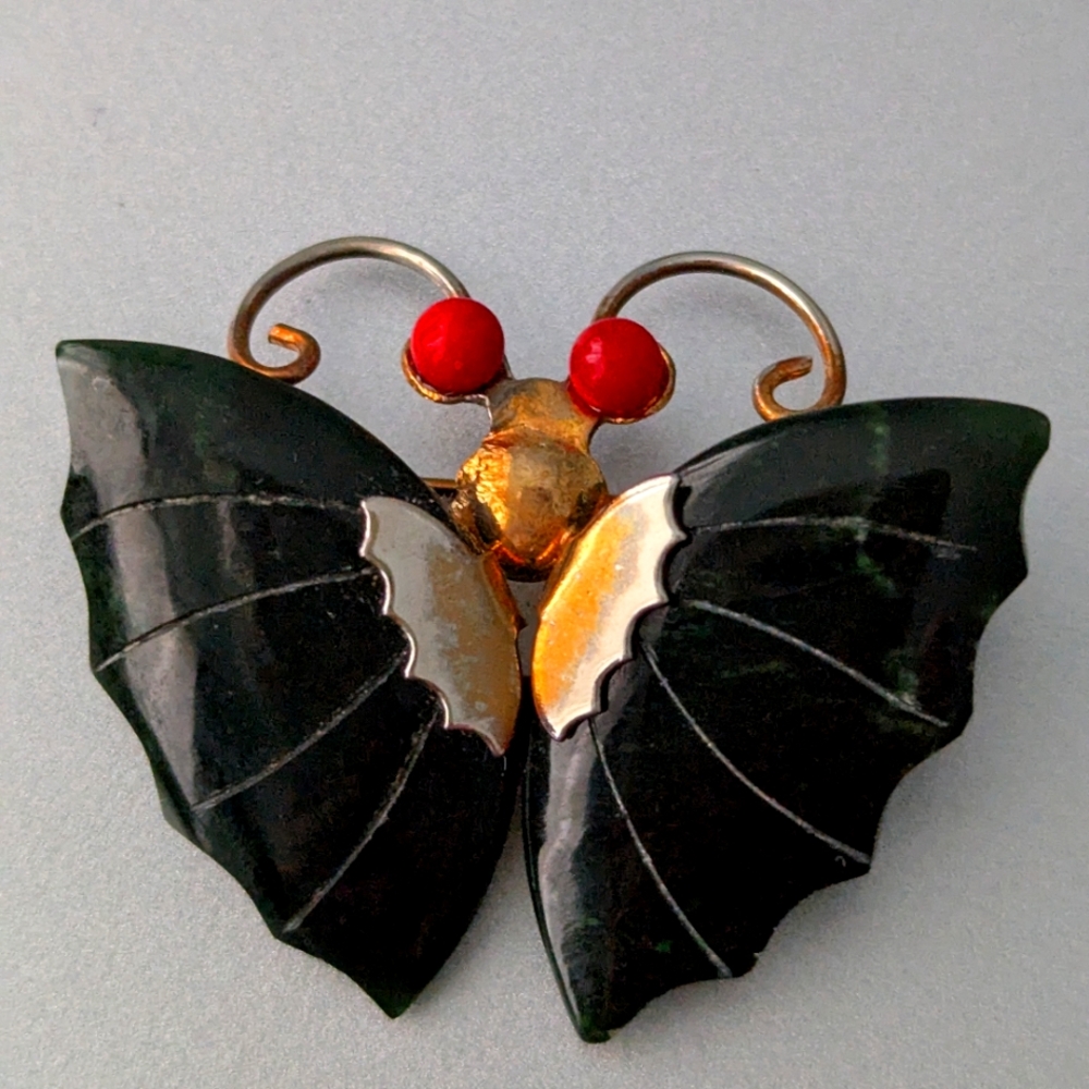 Vintage Brooch/Pin Carved Butterfly 🦋/Moth